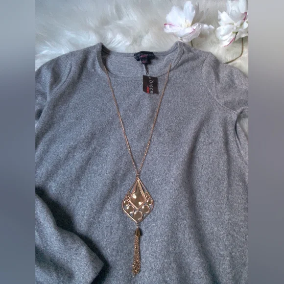 Discreet Sweater Dress With Built-in Necklace Size L - Picture 2 of 4